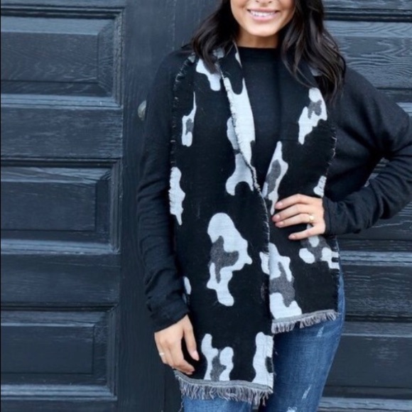 Long Black Leopard Animal Printed Scarf - Picture 5 of 5